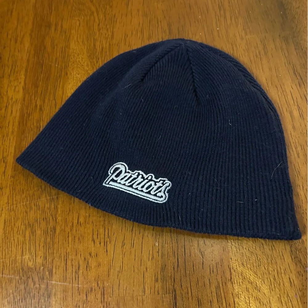 Youth New England Patriots Beanie | Navy Knit Hat | No-Fold Style (One Size)